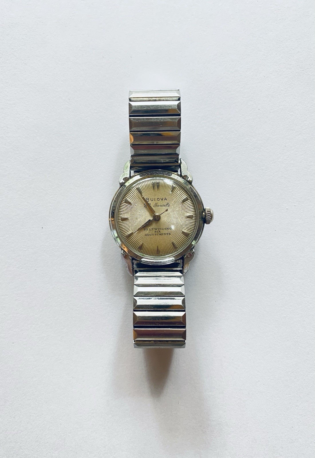 Vintage Bulova Mens 23 Jewel Self-Winding Six Adjust Automatic 32mm Wristwatch