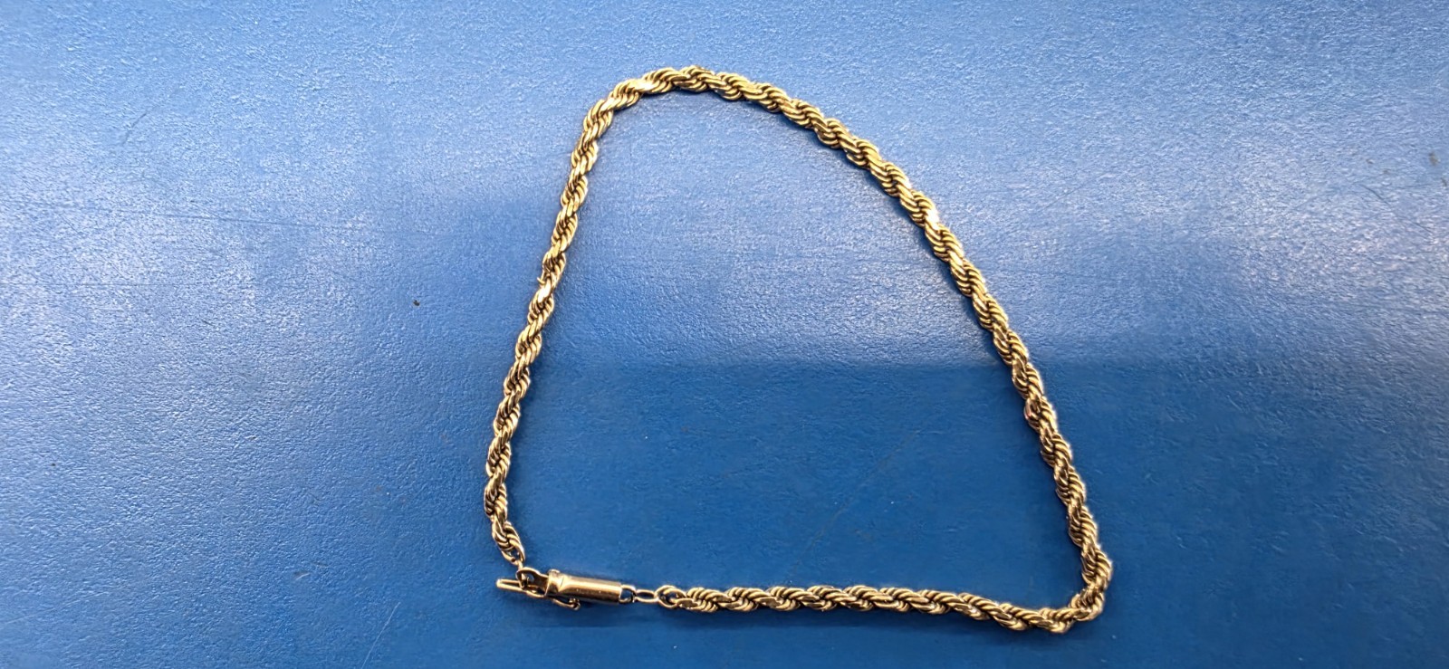 14K Yellow Gold Braided Bracelet ~ 9in In Length 6.6 Grams