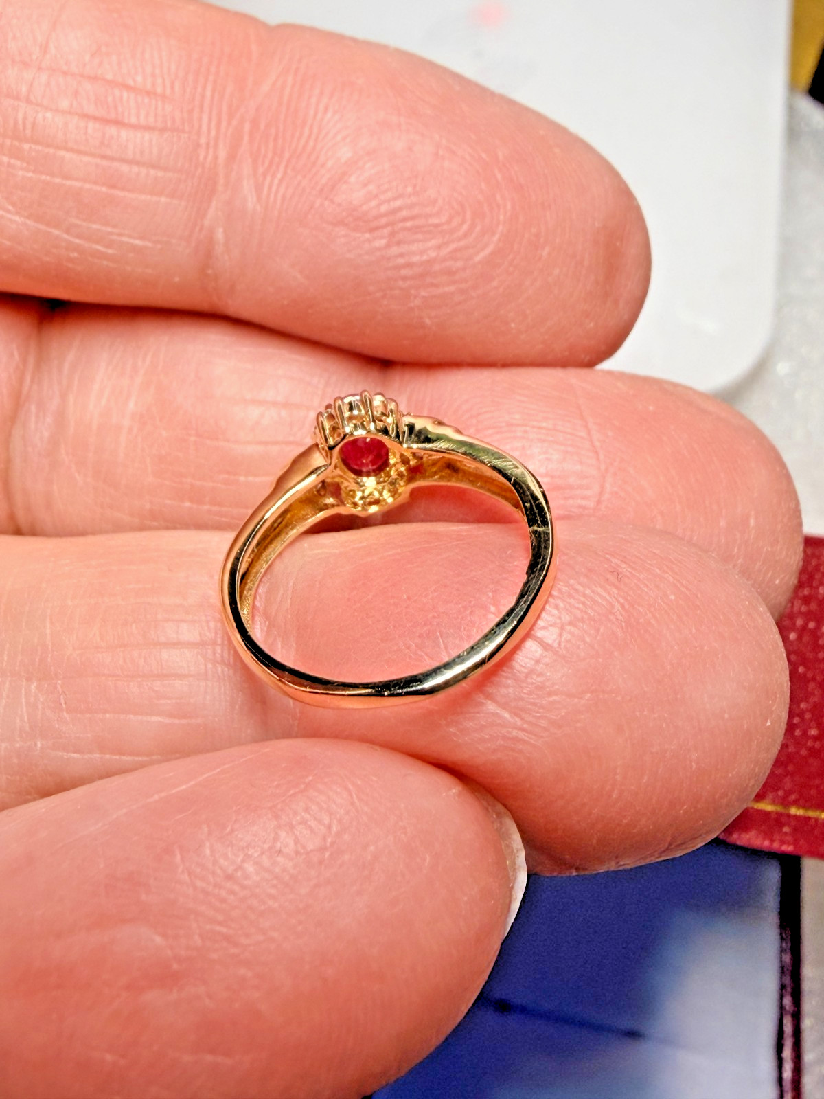 Stunning 9ct Yellow Gold & Ruby Ring – CZ’s – English – London