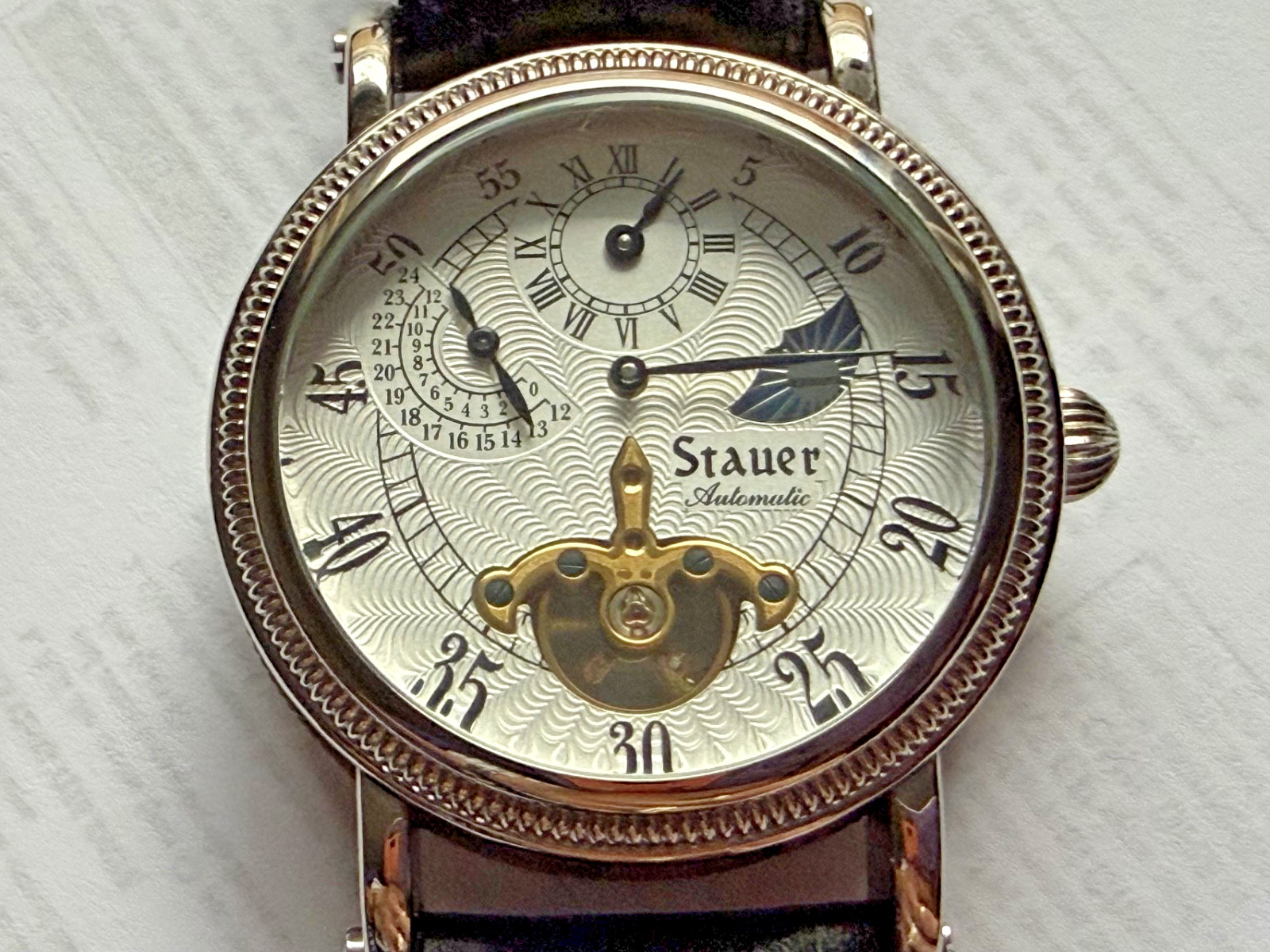 STAUER AUTOMATIC MOVEMENT MEN’S WATCH 19782 NEW /OLD STOCK