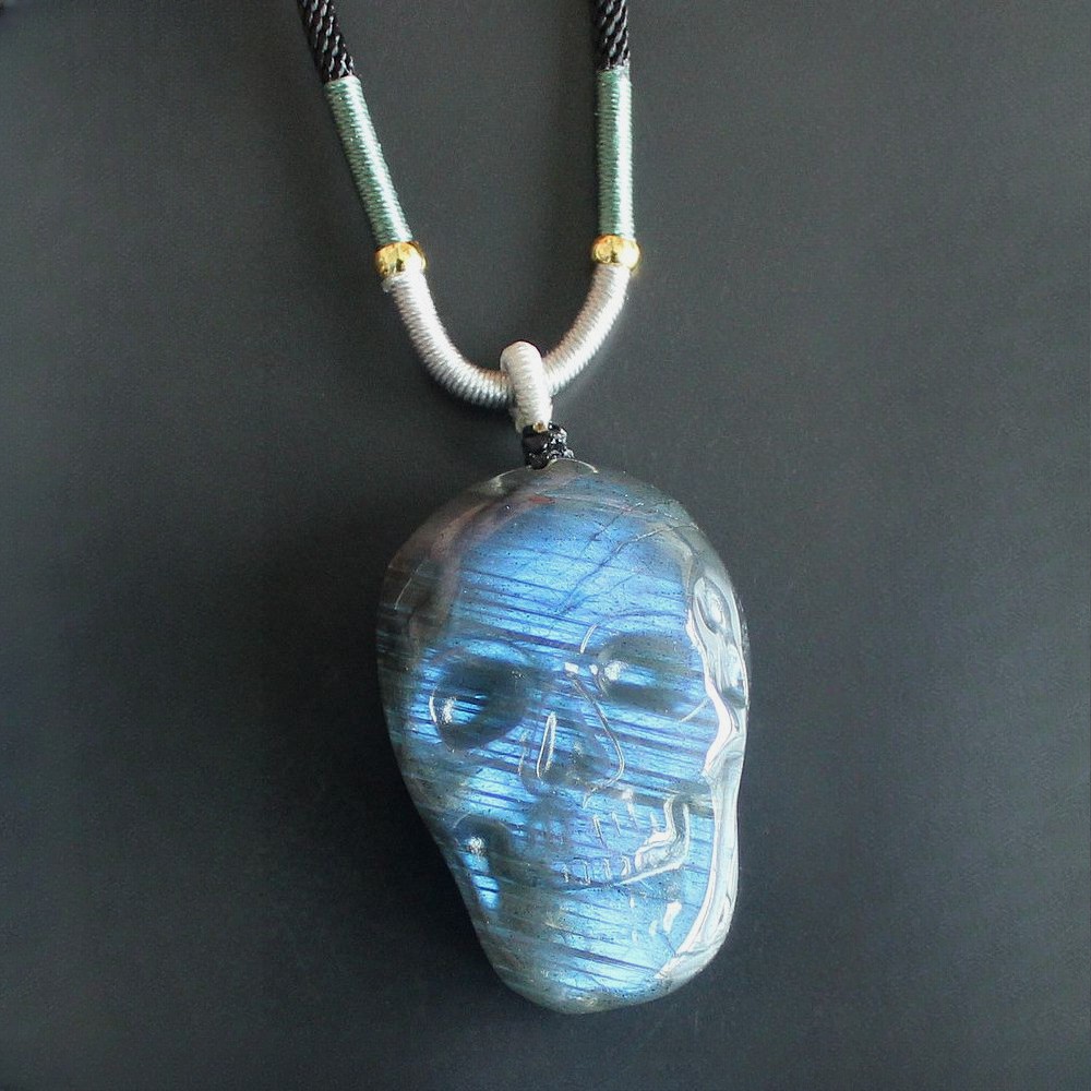 Natural crystal gemstone labradorite skull Necklace pendant with rope chain