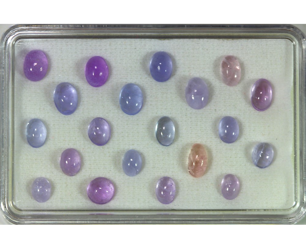 7.36 Cts_Wholesale_100 % Natural Unheated Uv Color Change Hackmanite_Mogok
