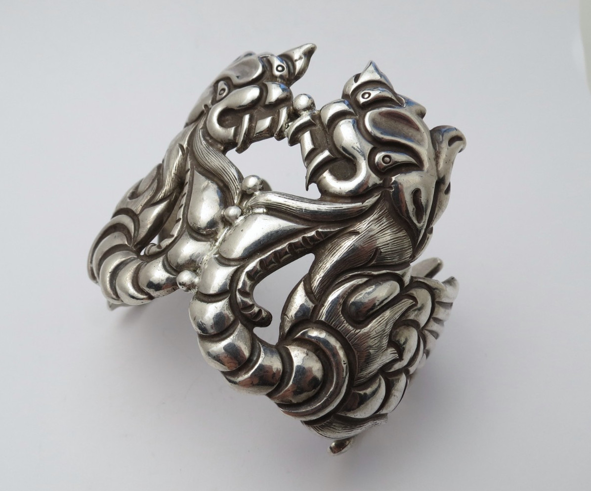 Los Castillo # 291 sterling silver cuff bracelet double dragon griffin Mexican