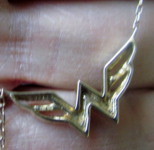 ZALES Wonder Woman Collection 10K IKS Yellow Gold Diamond Pendant/Necklace w/Box