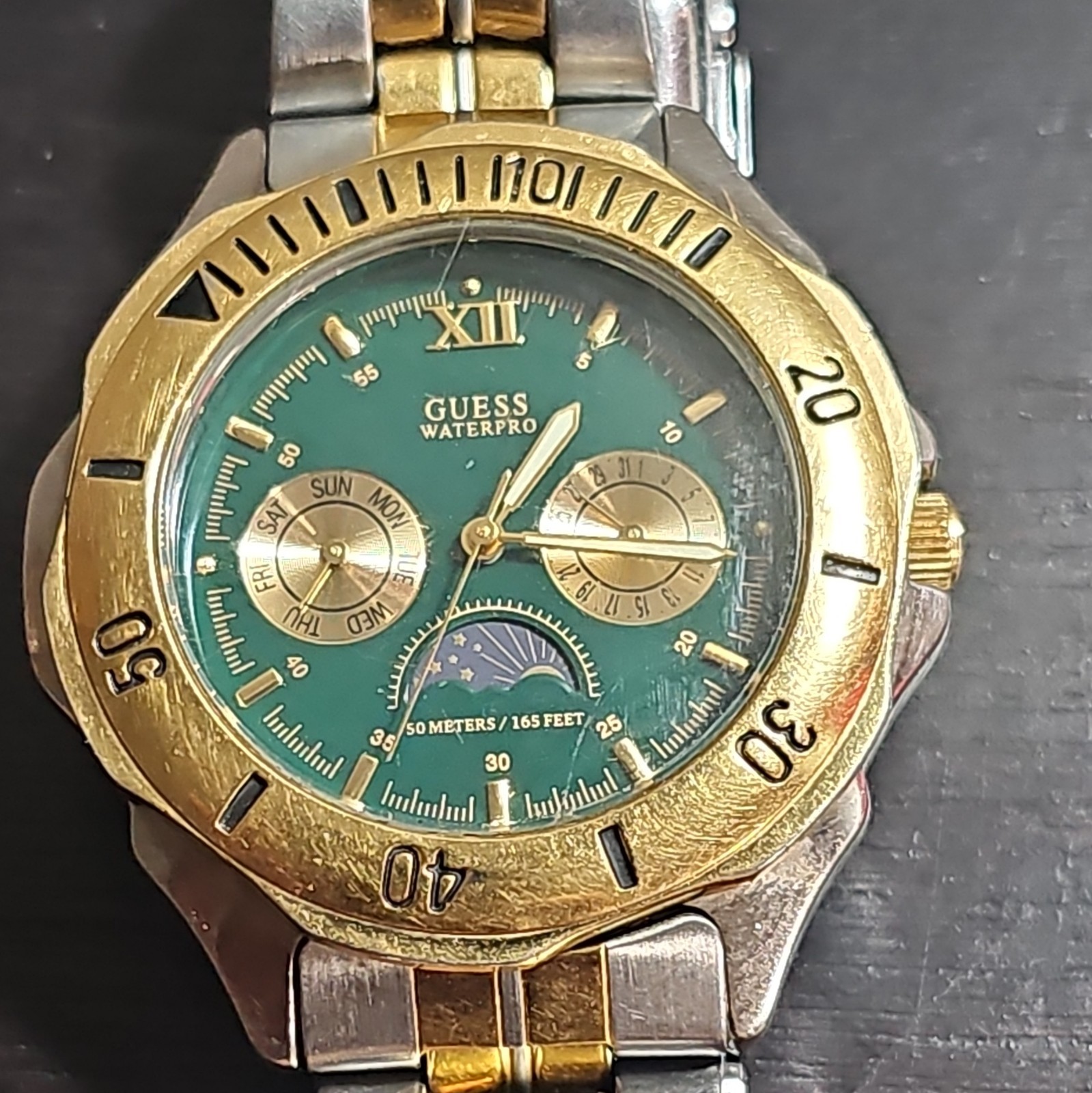 Vintage GUESS Waterpro G85141GX Men Watch Two-Tone Green Dial Moon Phase