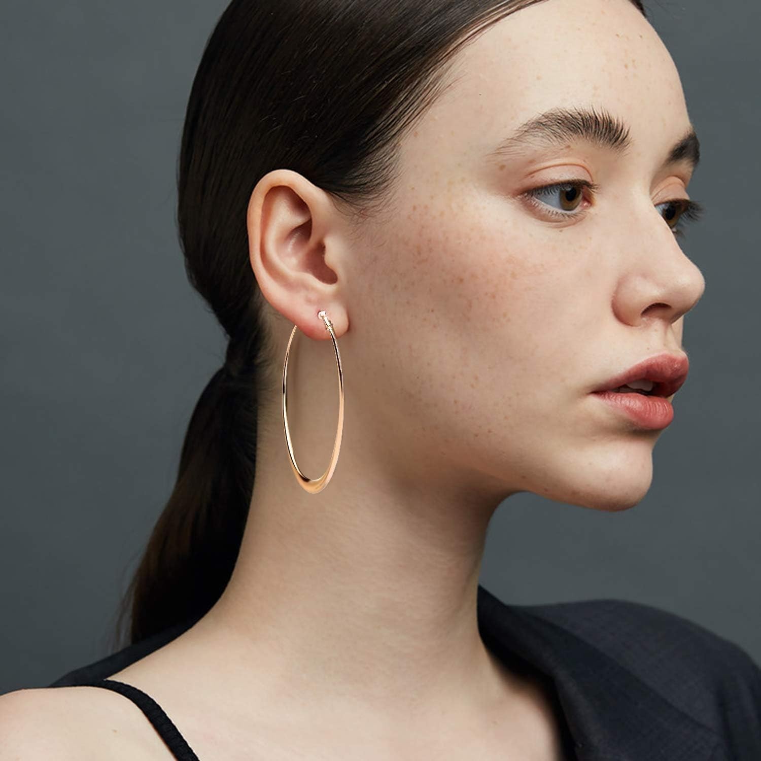 5 Stylish Gold Clip On Hoop Earrings – Non-Piercing Luxury for Every Occasion