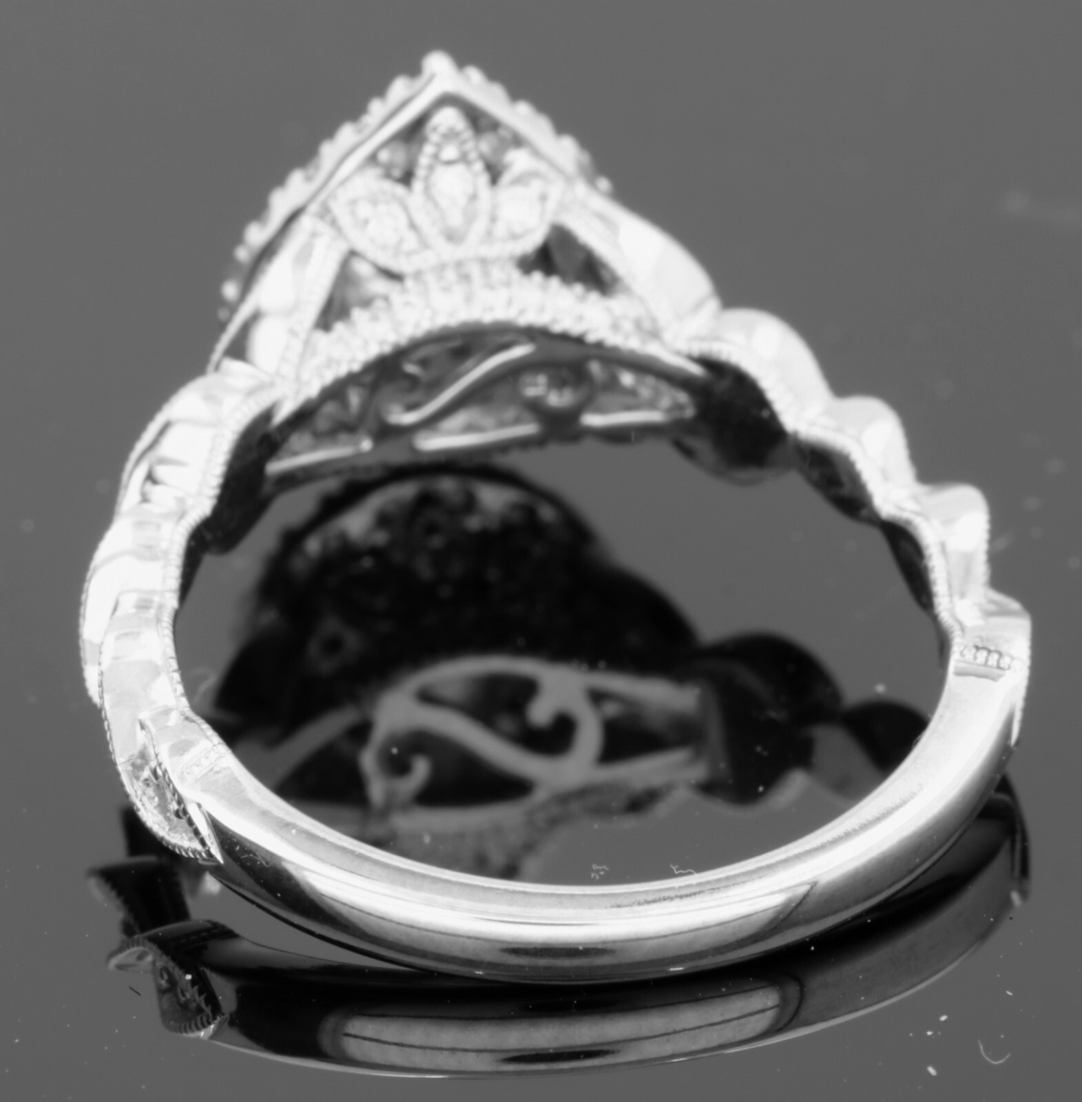 Ring Nail Lane 14k W/G 4.1gr Size7 Diamonds 0.27ct+0.46ct mele VS1 /VS #1675