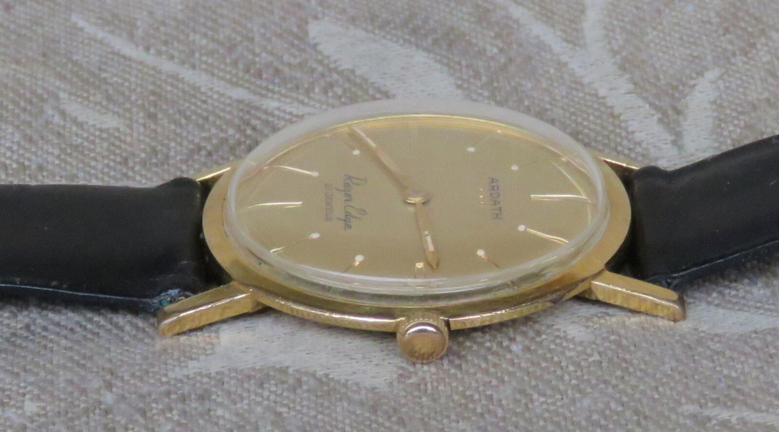 1960 ARDATH RAZOR EDGE 18K GOLD 20MC ETA PESEUX 7001 MANUAL 21J ULTRA THIN WATCH