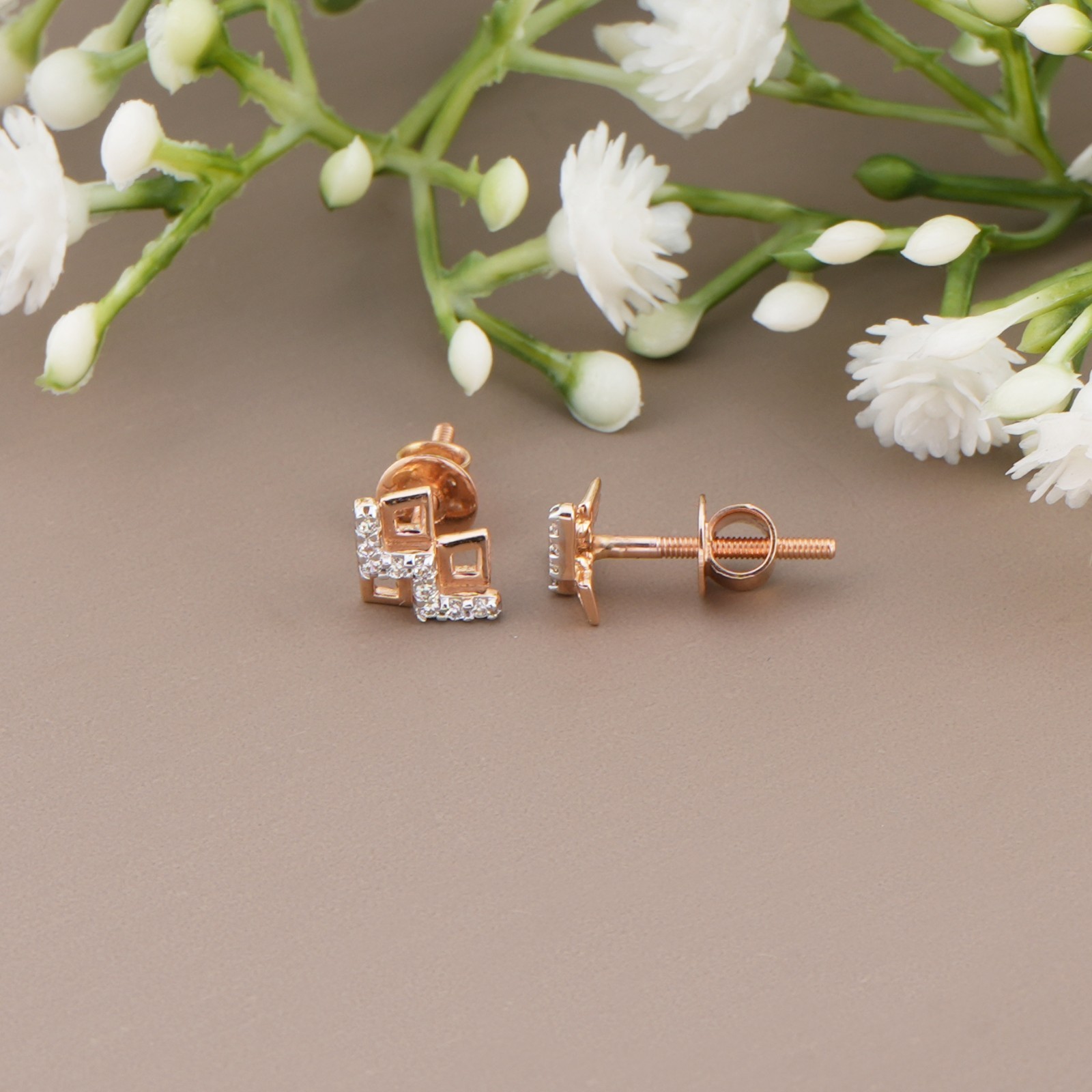 925 Sterling Silver Zigzag Earrings Set With CZ Diamonds Box Studs