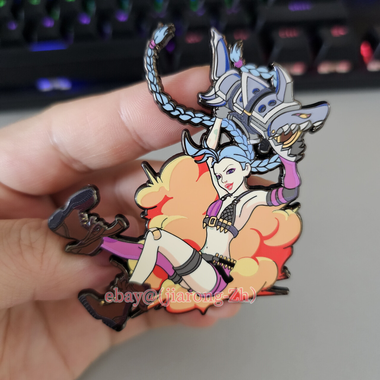 League of Legends LOL / Jinx 2.8″ Limited Edition Metal Enamel Pin Badge Rare