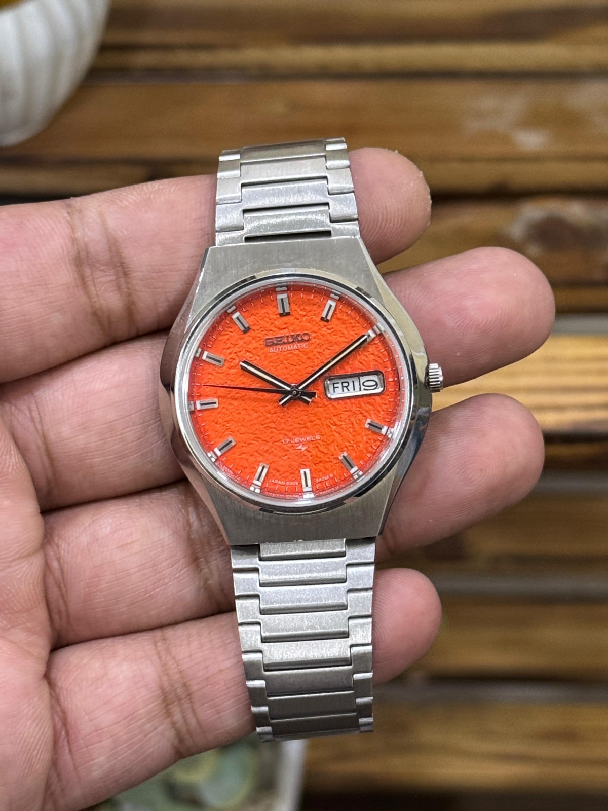 Vintage Seiko Automatic Wrist Watch for Men Orange Textured Dial, cal 6309 Japan