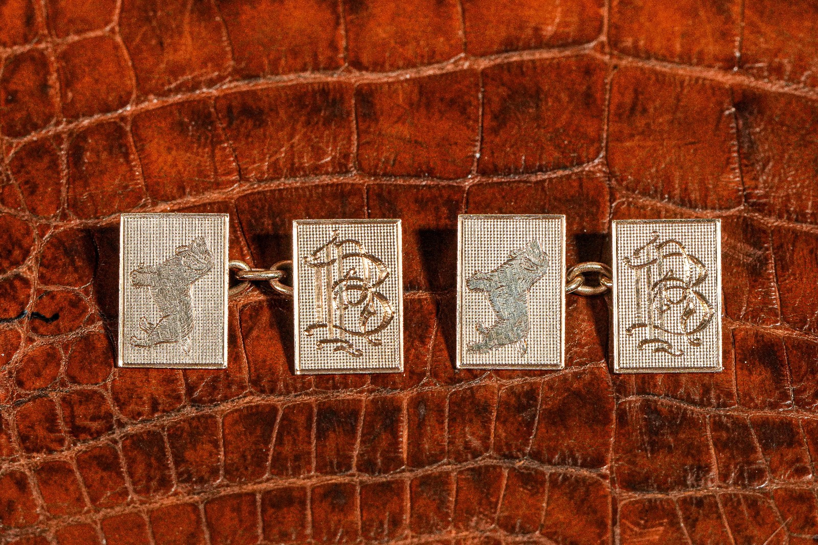 Stunning High Quality 9k Solid Gold Engine Turned Antique English Cufflinks