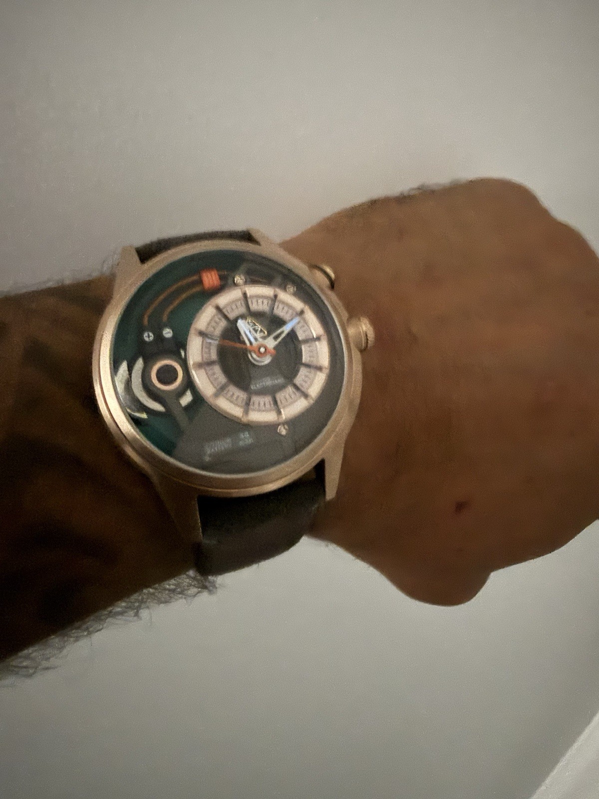 The ElectricianZ CaZino Quartz Leather Black Gold Light Grey Electric Watch