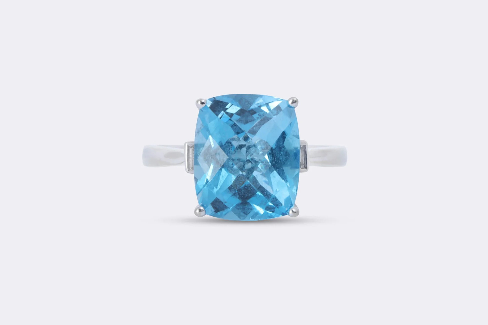 Effy 14k White Gold 9.00ctw Swiss Blue Topaz 0.09ctw Diamond Ring Size 7 (4.10g)