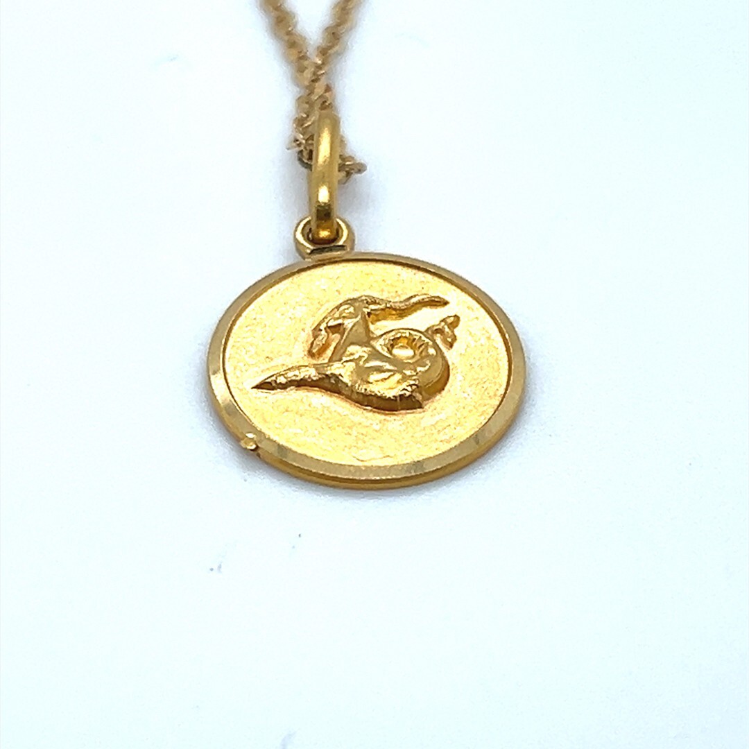 18ct Gold 60cm Chain with Zodiac Capricorn and Cross Charms