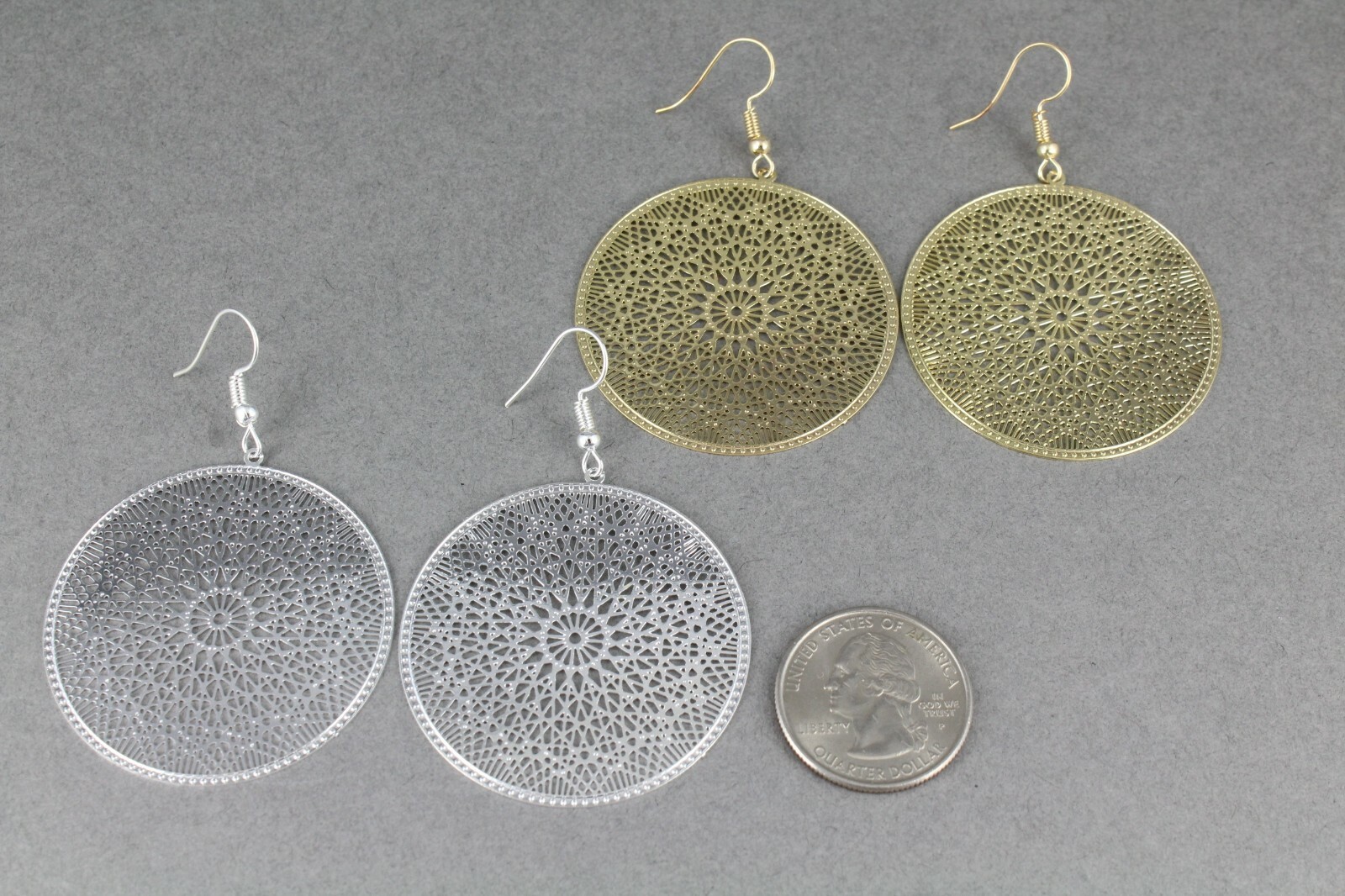 Silver filigree circle earrings medallion disc 1 5/8″ wide Very lightweight