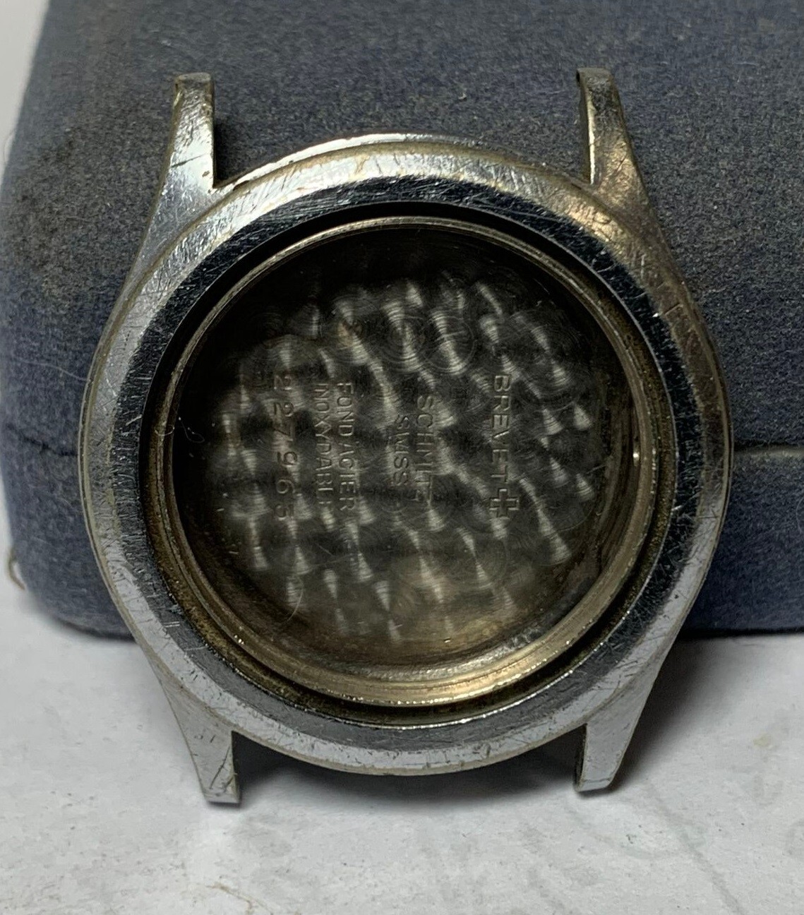 UNUSUAL 1943 Schmitz Swiss Made 32.4mm 10 ½L Hidden Crown Case Flip Up Bezel !