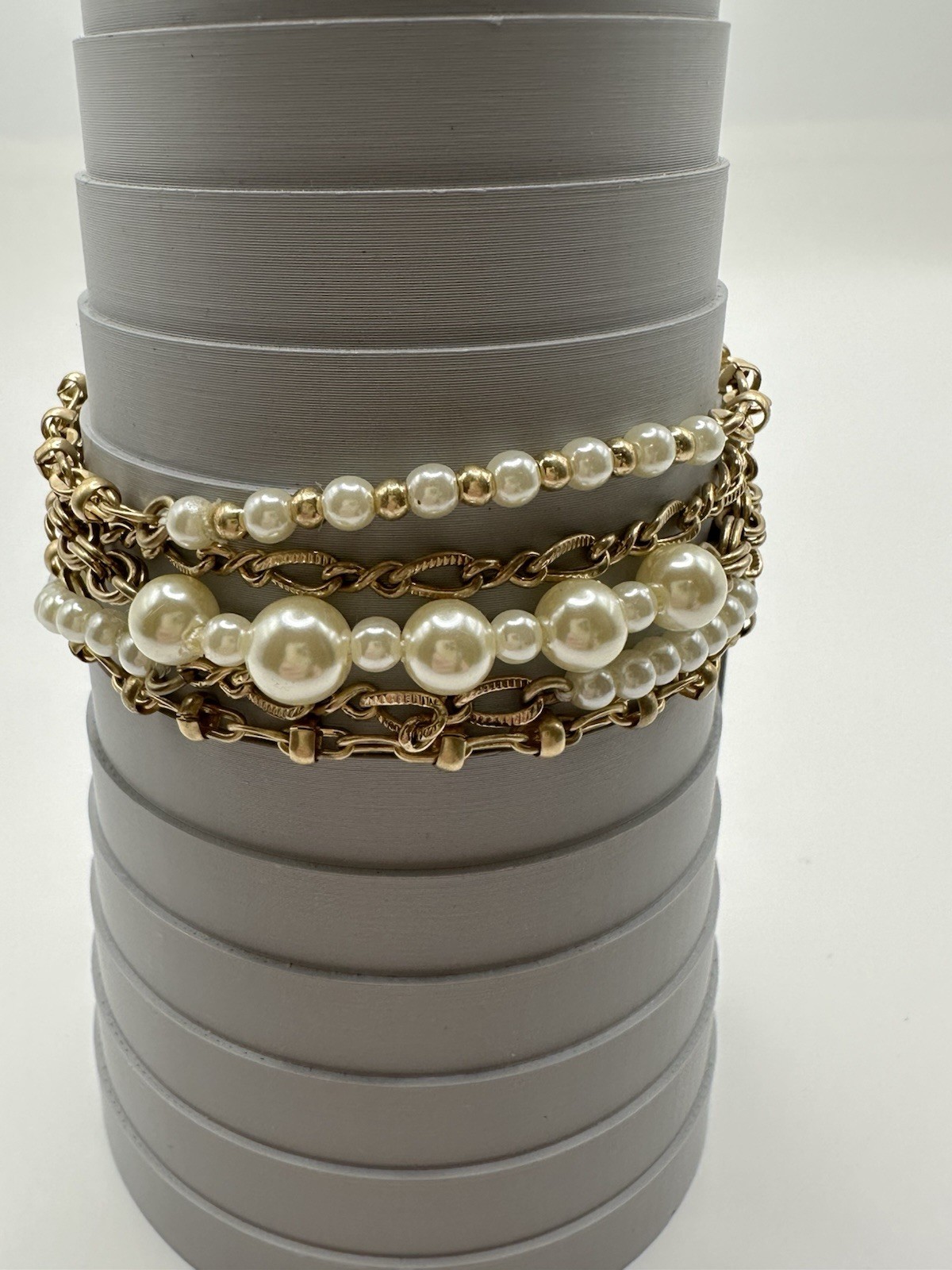 NWT LYDELL NYC Gold Tone Multi Strand Chain Bracelet With Acrylic Pearls Size 8