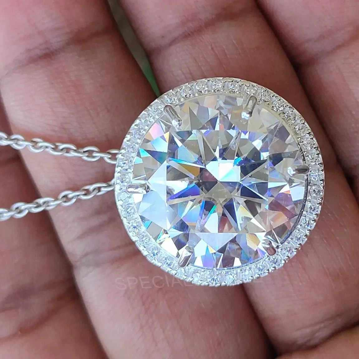 Rare 26.50 Ct Certified White Diamond Solitaire Pendant 925 Silver