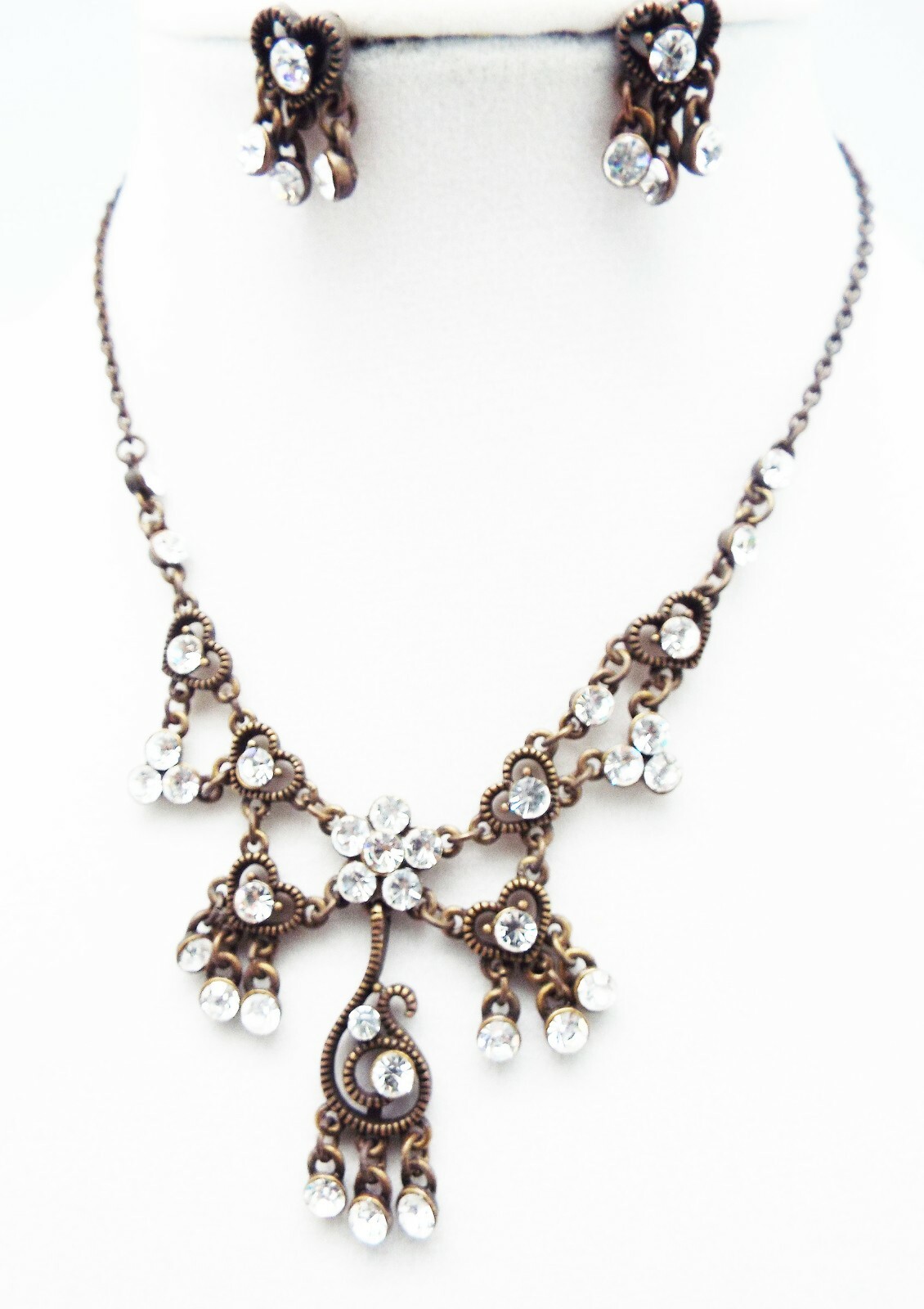 DESIGNER INSPIRED CLEAR MULTI CRYSTAL SILVER FLORAL DROP DANGLE JEWELERY SET NEW