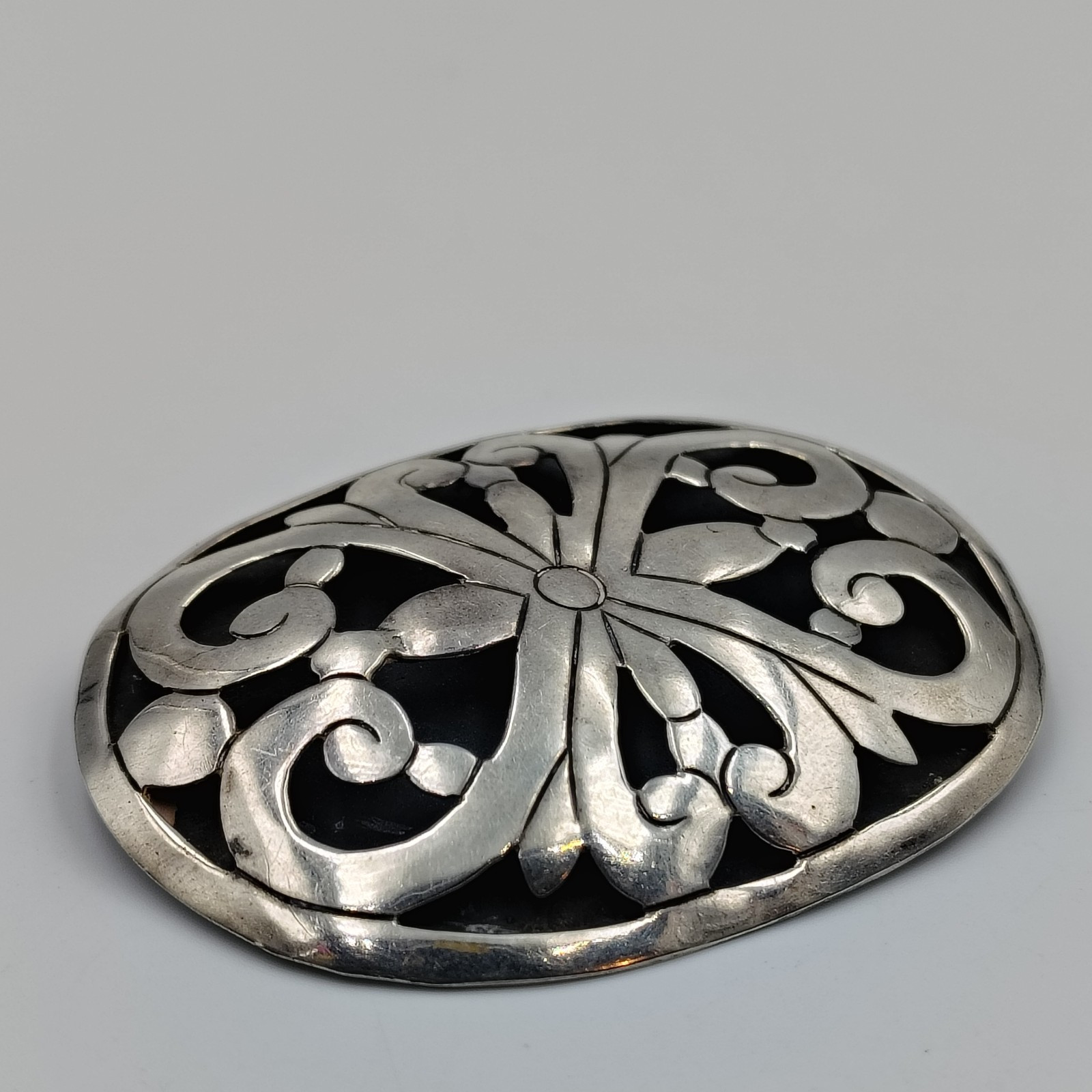 Vintage EM Cuernavaca MOR Mexico Taxco Sterling Silver 925 Oval Brooch Pin