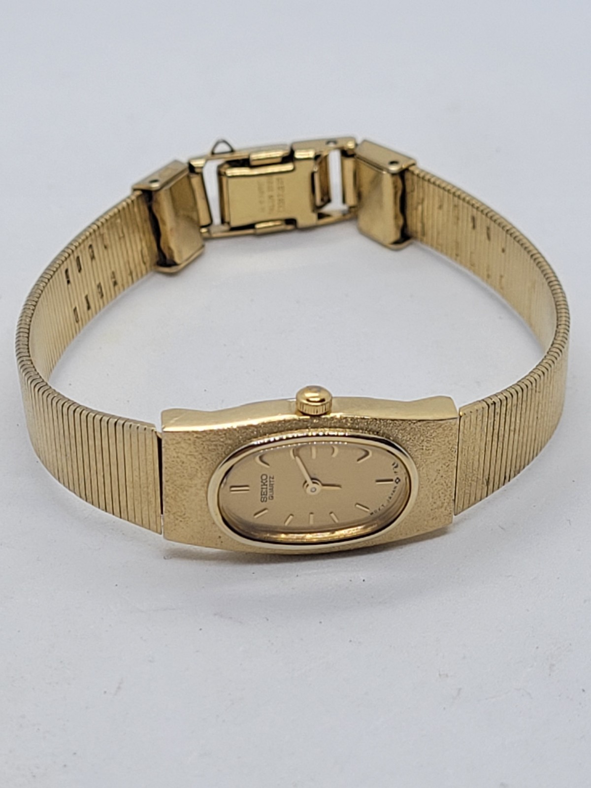 Works Vintage Seiko Women Watch Quartz Gold Tone 14mm 1F20-5C90 Fits 6.25″ (108)