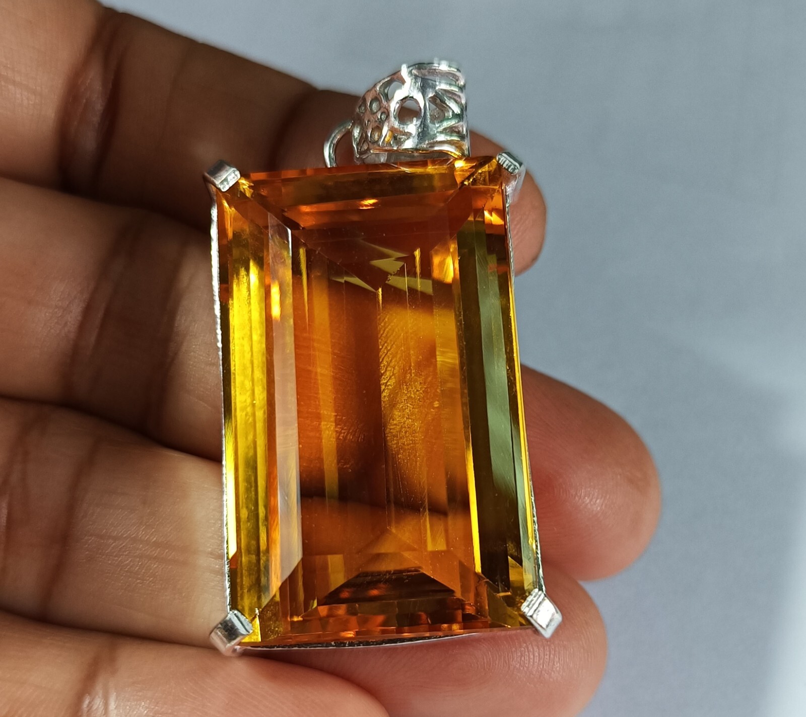 Certified Natural 100 Ct Brazilian Emerald Yellow Topaz Pendant Loose Gemstone