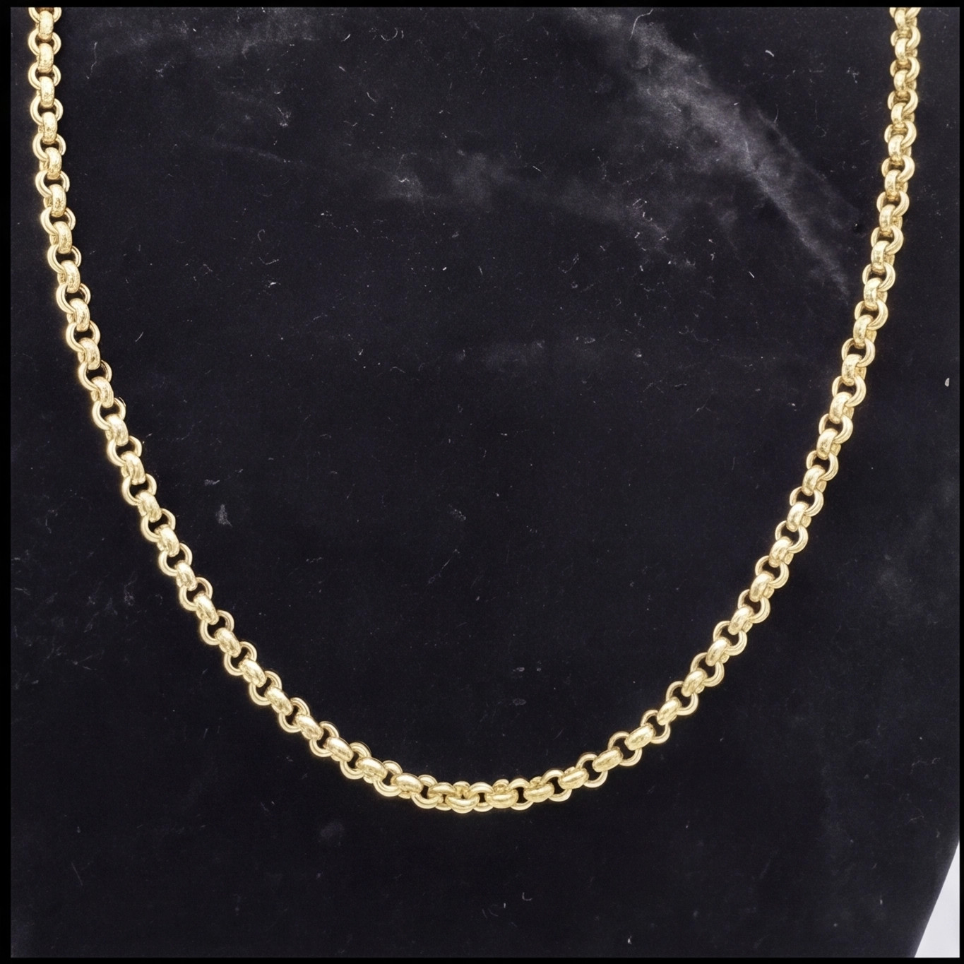 Italian Style 19 inch Rolo Chain 3.9mm Width In 18K Solid Yellow Plain Gold