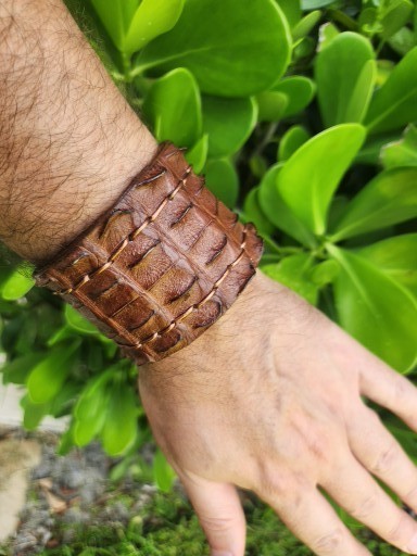 Bracelet cuff genuine Alligator leather brown for 6 inch wrist size made in USA