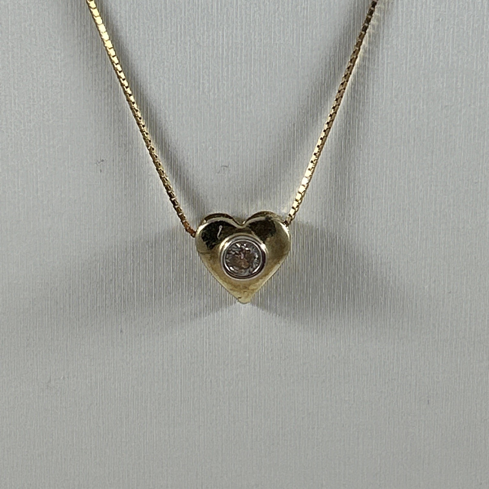 Unoaerre 10k Gold Box Chain Necklace With Diamond Heart Pendant