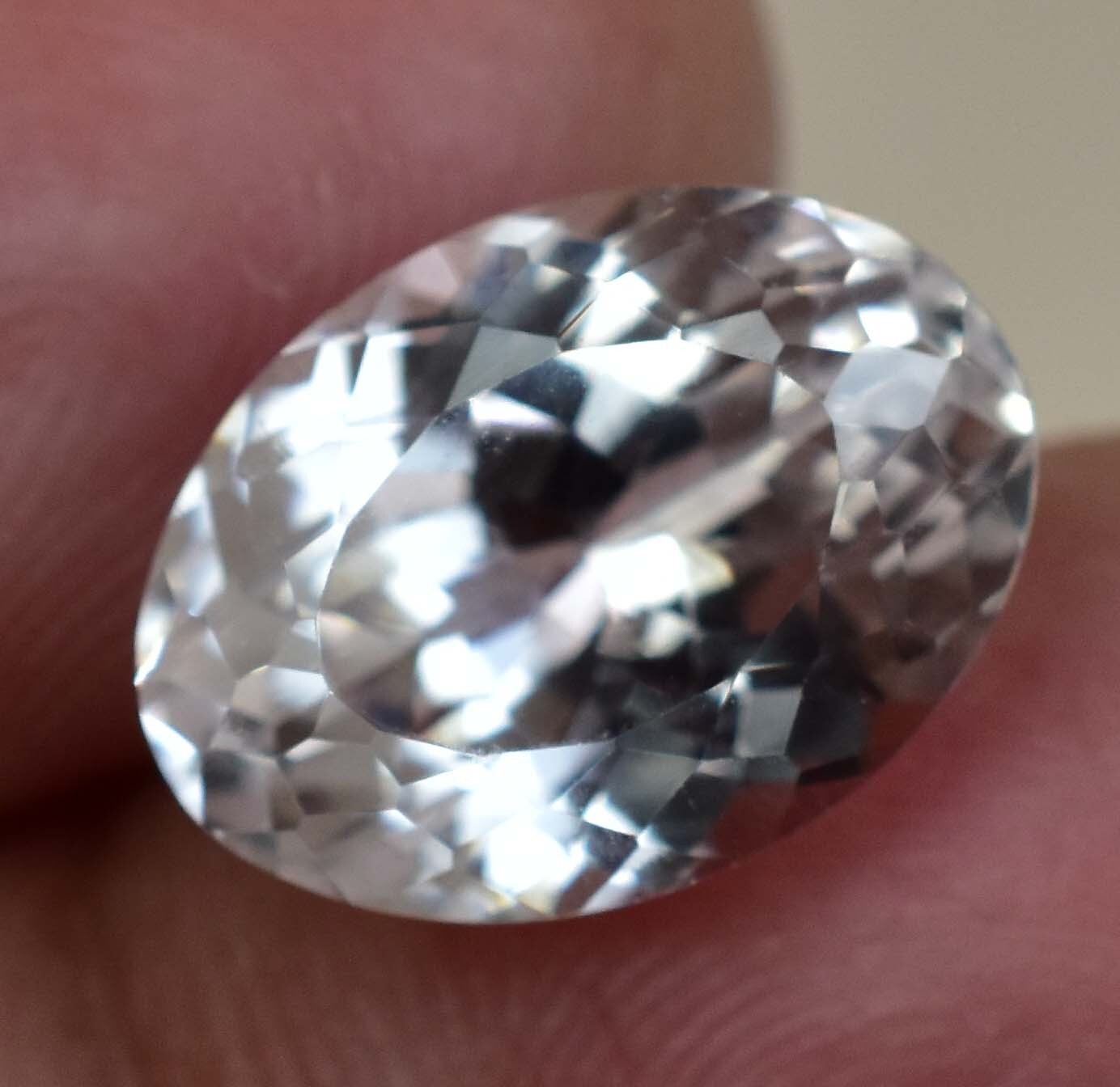 Natural 10.00 Ct White Montana Sapphire Oval Cut Certified Rare Loose Gemstone