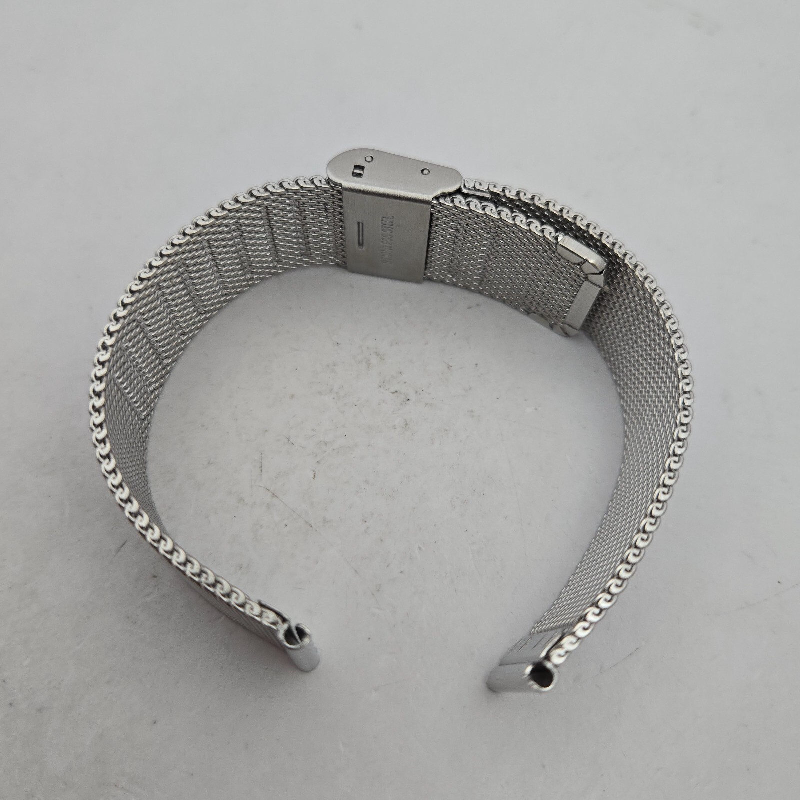 Unbranded Stainless steel mesh watchband/Bracelet 20mm
