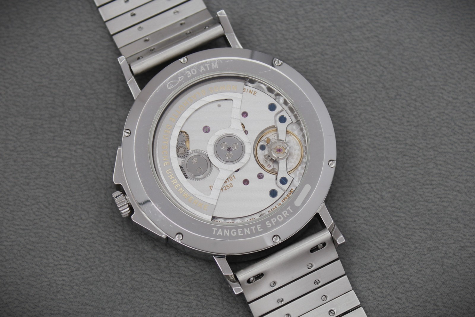 NOMOS Tangente Sport Neomatik 580 42mm Steel 2021 Full Set inc 6-month warranty