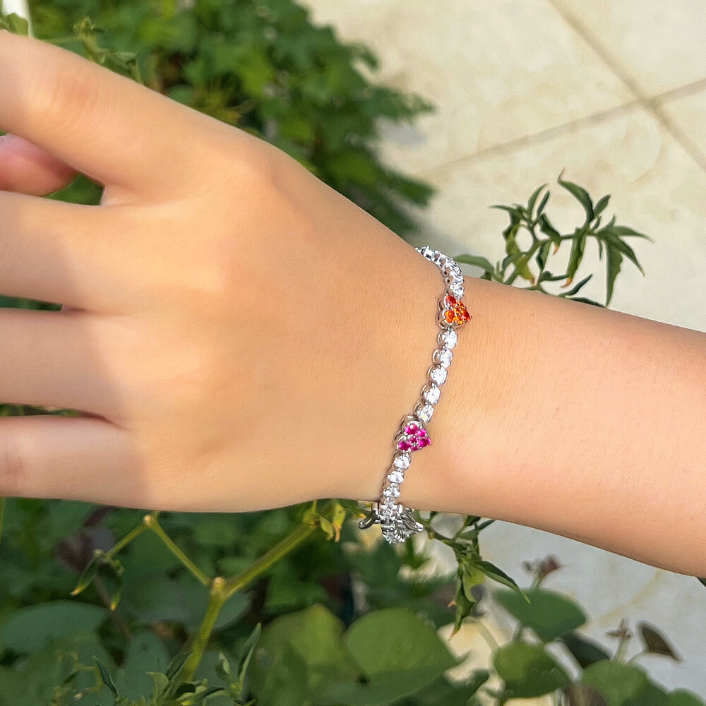 Trendy Silver Plated Round Cubic Zirconia Tennis Heart Bangle Bracelet for Women