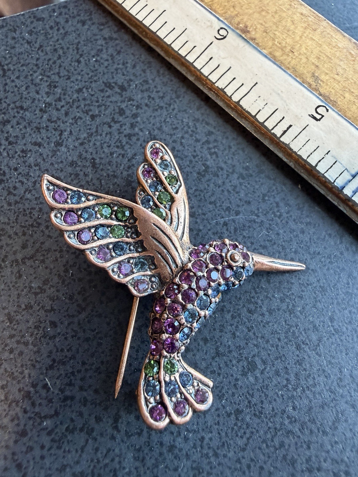 Hummingbird Brooch Pin, Multicolor Rhinestone Pavé crystals with Filigree back