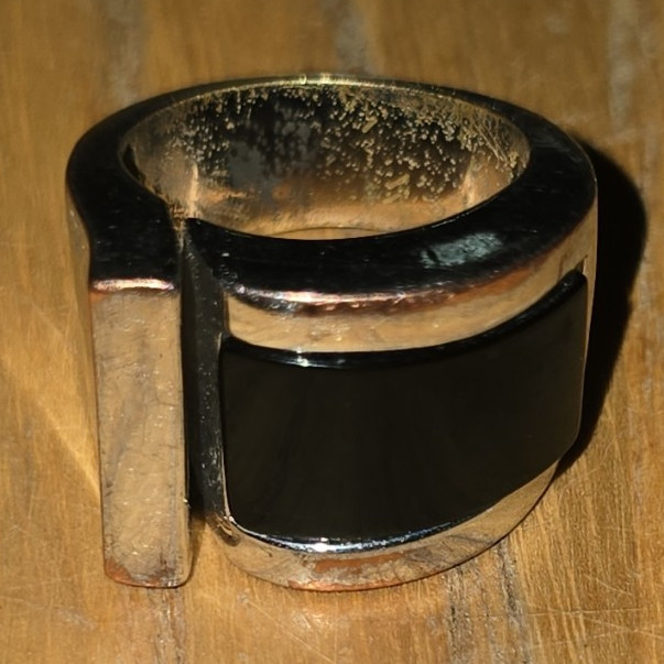 Silver Tone Metal Band Ring Black Inlay Adjustable Ring Size 6.5 No Stone
