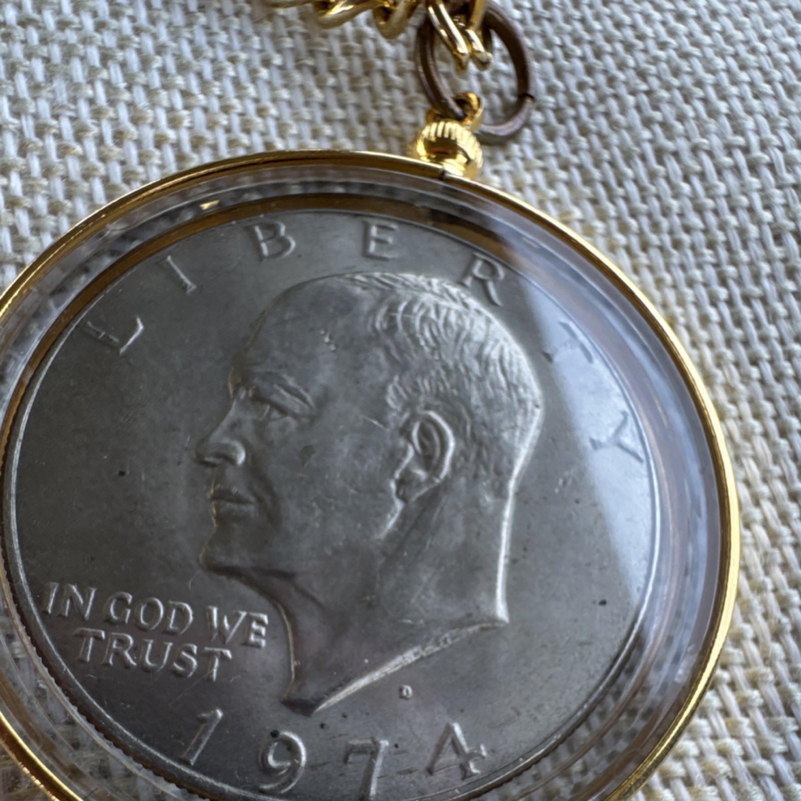 1974 Eisenhower $1 Coin Pendant Necklace Gold Tone Cable Chain Round