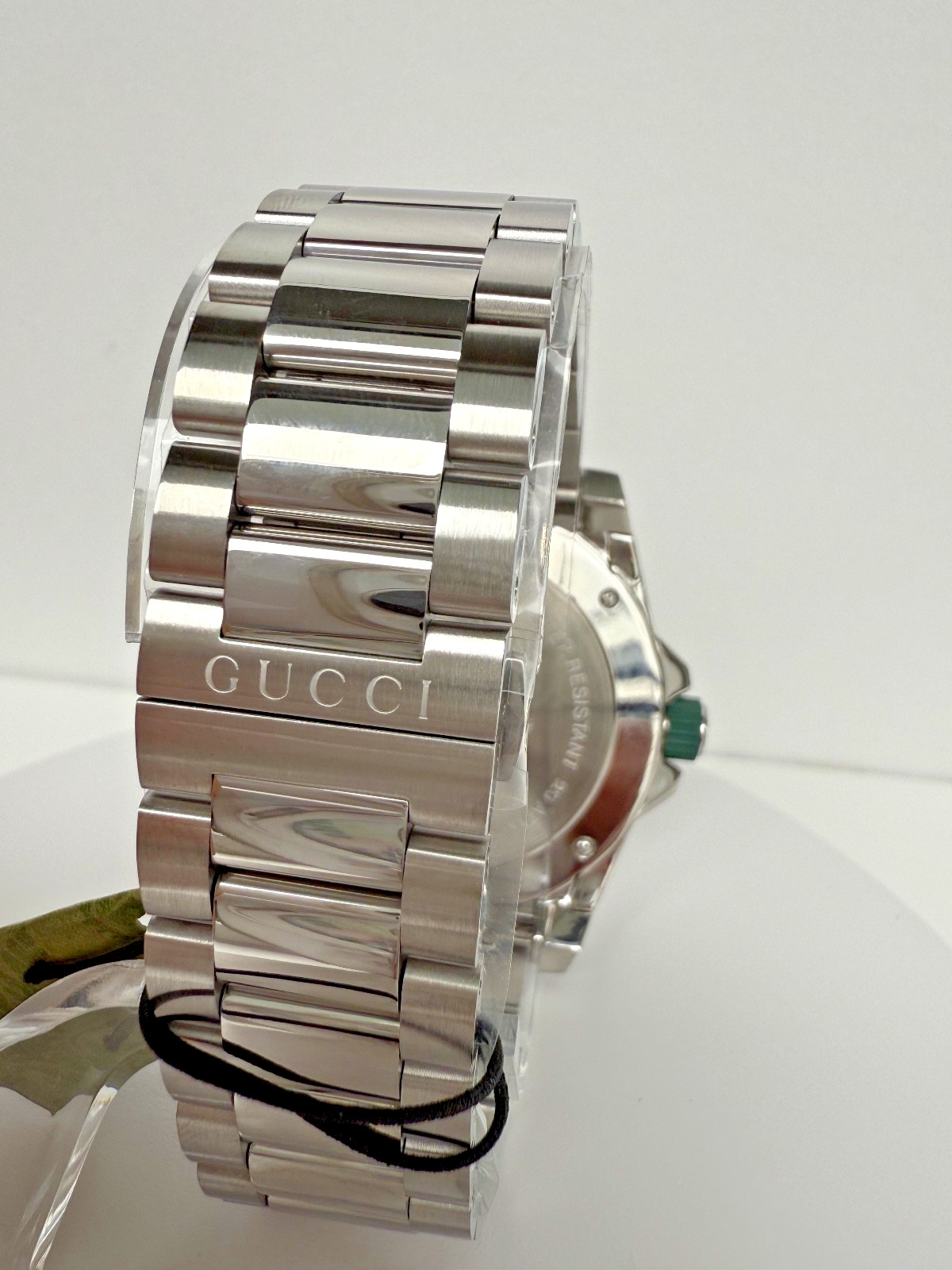 GUCCI YA136222 Men’s Dive Green Dial Quartz Watch