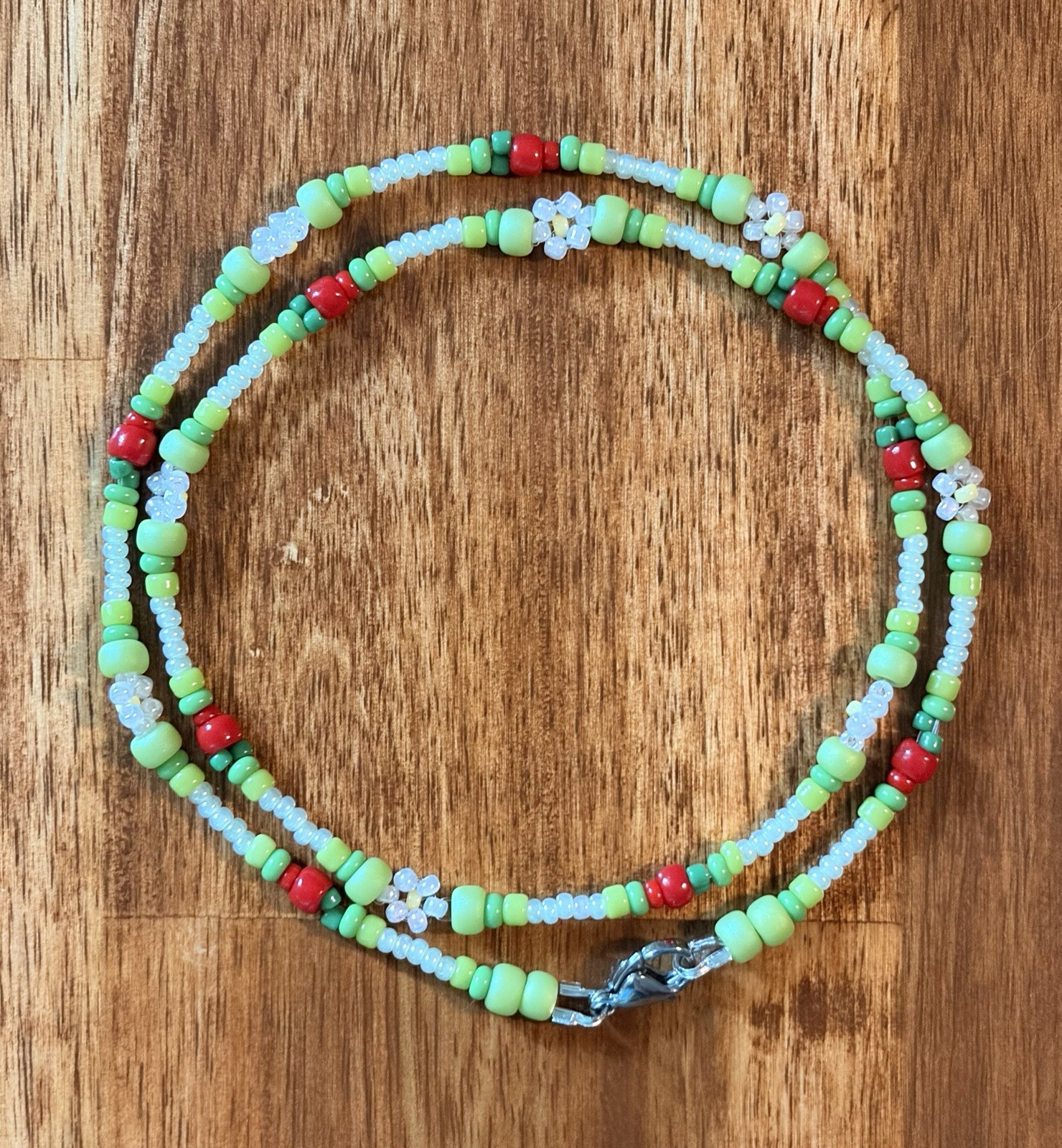 🍓Handmade Strawberry Pasture Glass Seed Bead Necklace 17.5” Stainless Steel🌿