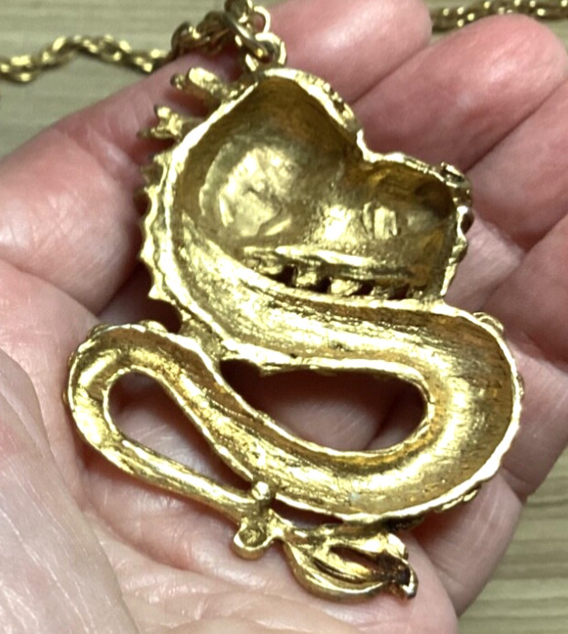 VINTAGE NOT SIGNED DRAGON NECKLACE PENDANT GOLD TONE 25 INCHES LONG
