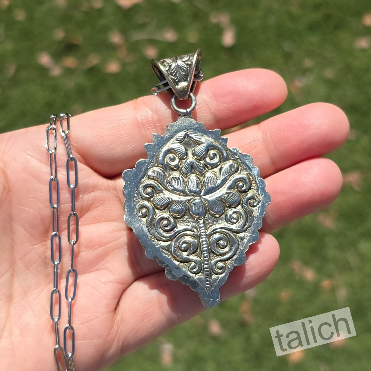 Pink Conch Shell Floral Tibet Silver Sacred Heart Pendant Necklace Unique Gift