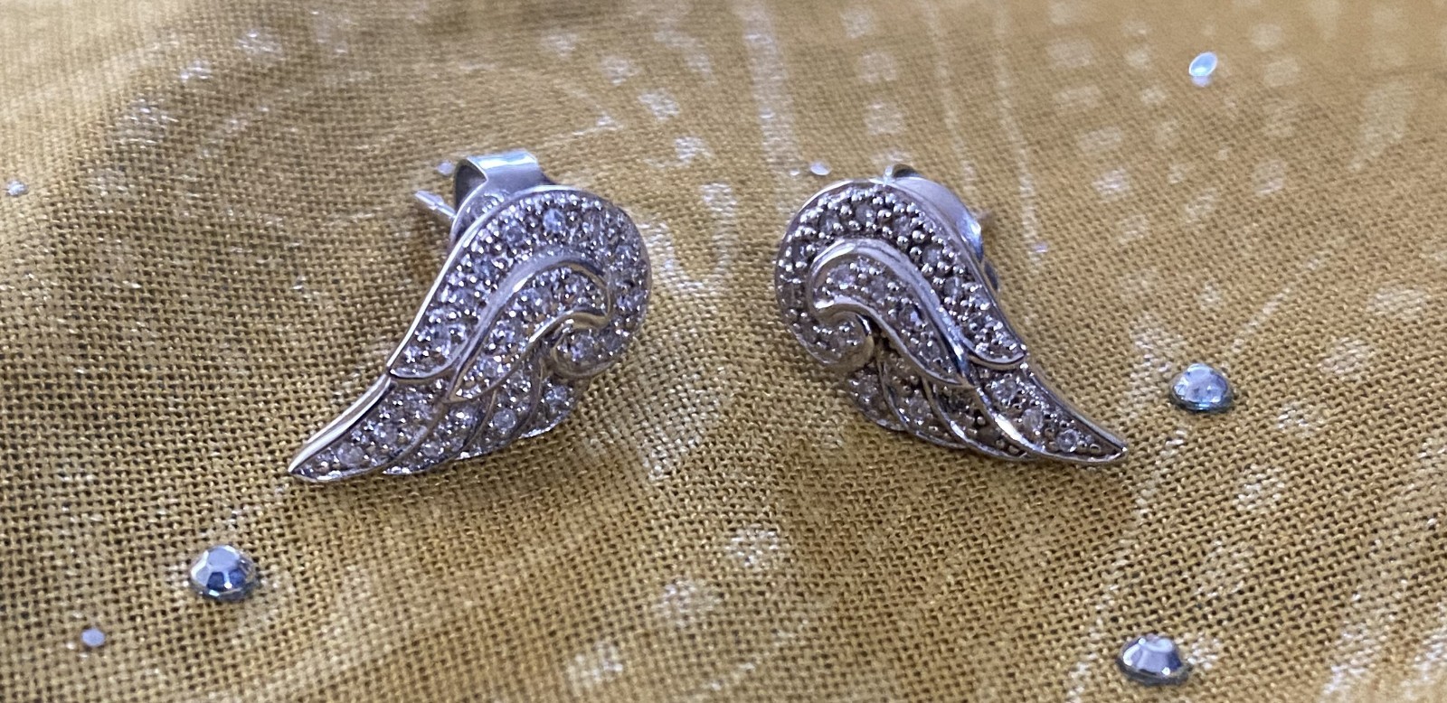 925 Silver ANGEL WINGS Earrings Stud Pierced