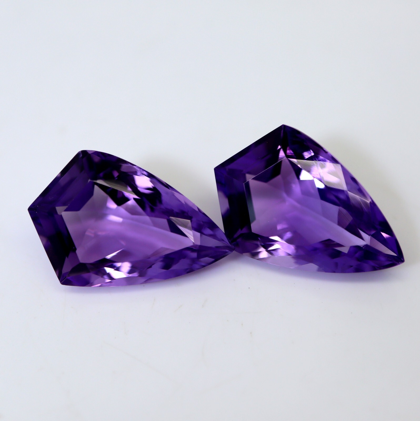 19.2×12.5 MM Natural Purple Blue Brazilian Amethyst Faceted Shield Shape Pair