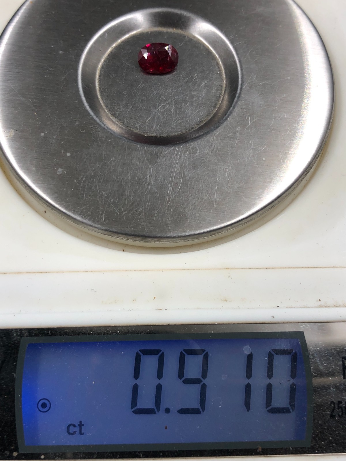 0.91ct Natural Red Pigeon Blood Unheated Loose Ruby Gemstone For Jewelers.