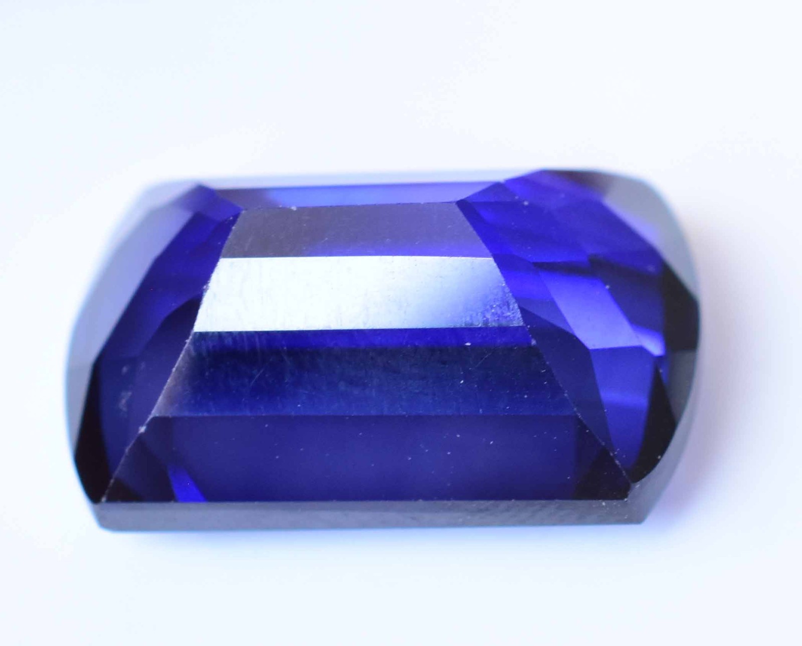 Natural Montana YoGo Sapphire 22.65 Ct Long Cushion Certified Flawless Gemstone
