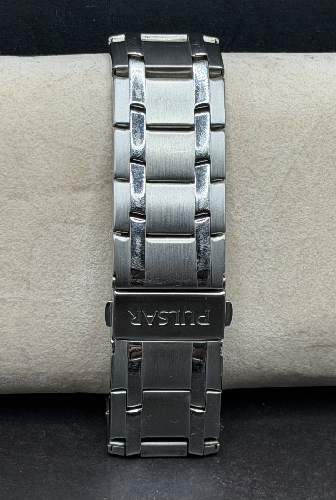 Pulsar by Seiko Men’s Chronograph 10ATM Black Dial Silver Steel Watch Read