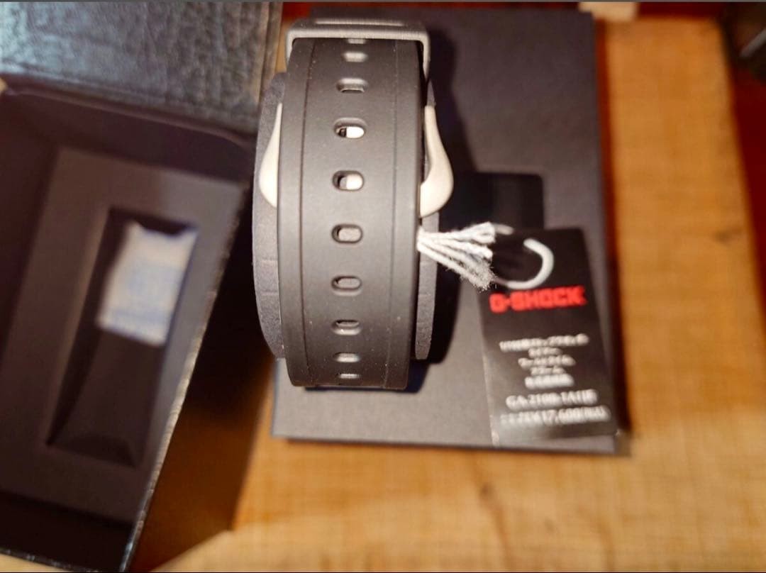 CASIO G-SHOCK GA-2100-1A1JF Watch Box Papers Excellent
