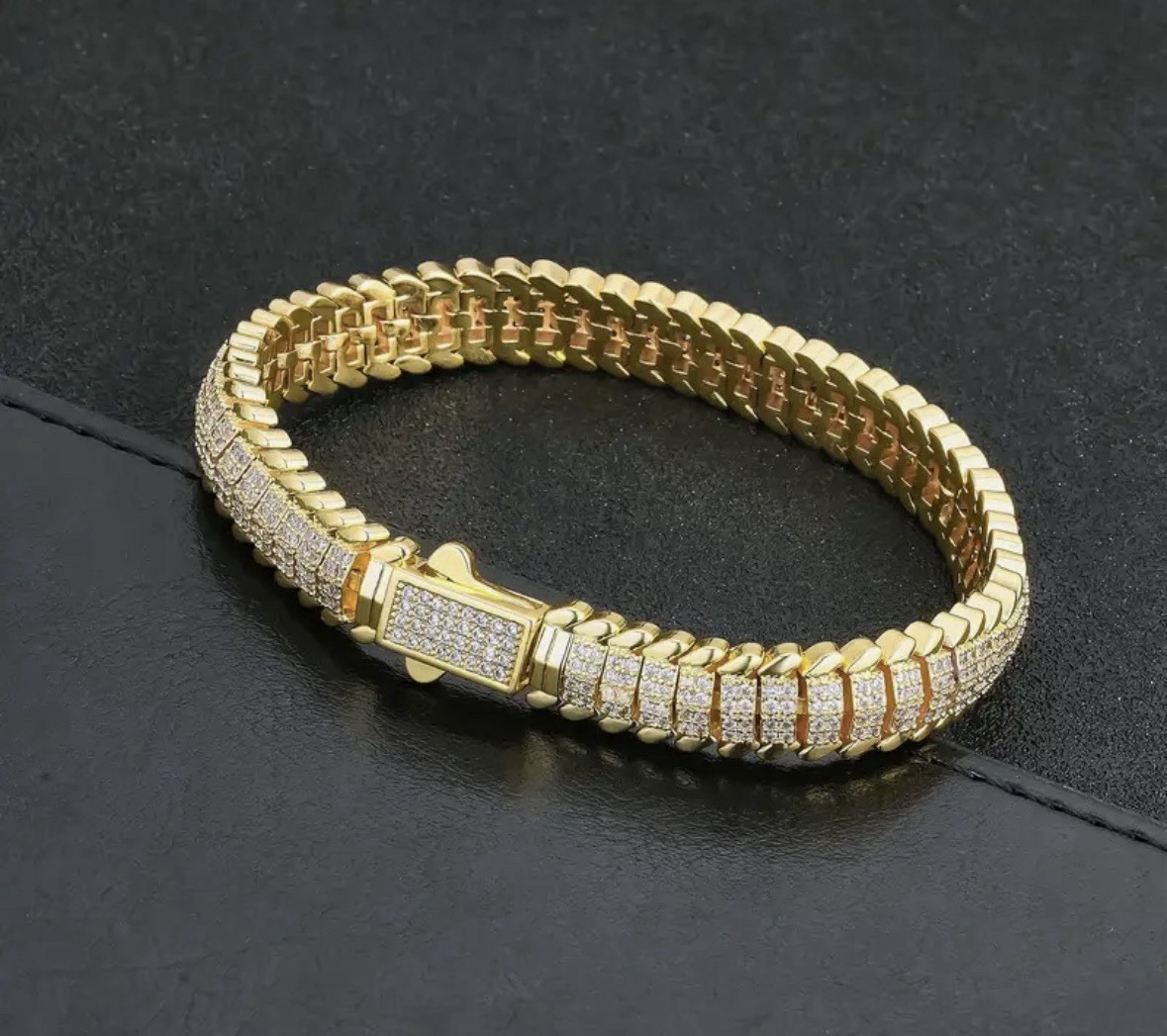 Iced Out 9mm/0.35inch Snake Bone Polygonal Goldtone Men’s Bracelet👌