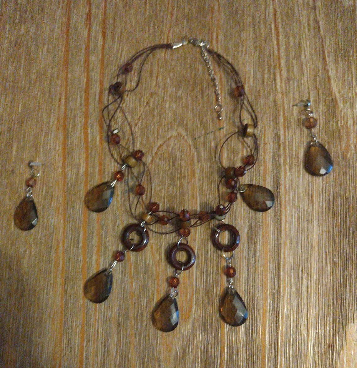 Brown Glass Teardrop Pendant Beaded Necklace Silver Plated With Matching Earings