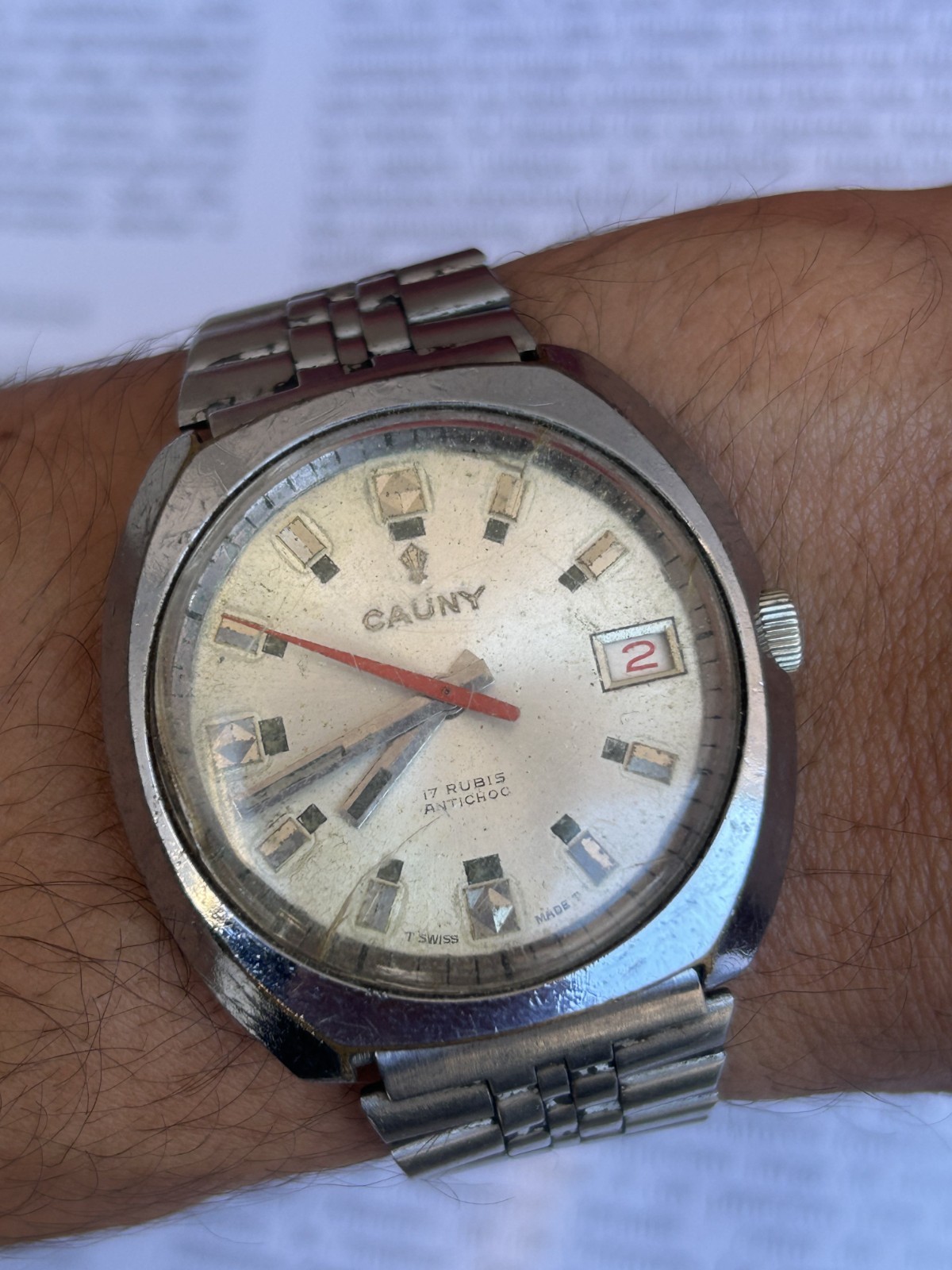Cauny Prima Vintage Watch Automatic 17 Rubis Date Swiss Made Rare Men Wristwatch